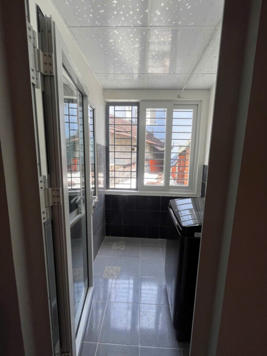 ♥ Nhà kiệt thẳng 20m ra Lê Độ, 38m2, gác lửng đúc cứng đẹp ở nagy 2.75 tỷ