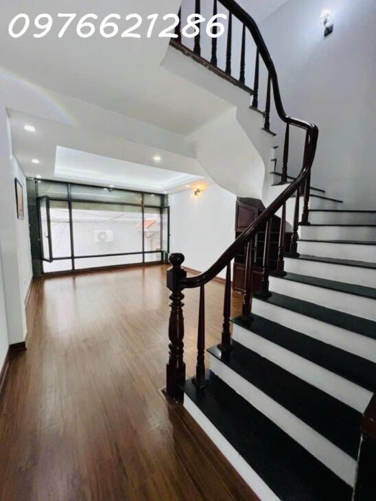 🏡 Bán nhà siêu đẹp-Ngô Gia Tự 36m² – MT 4m – Gara ô tô – 2 thoáng – Kinh doanh văn phòng- của