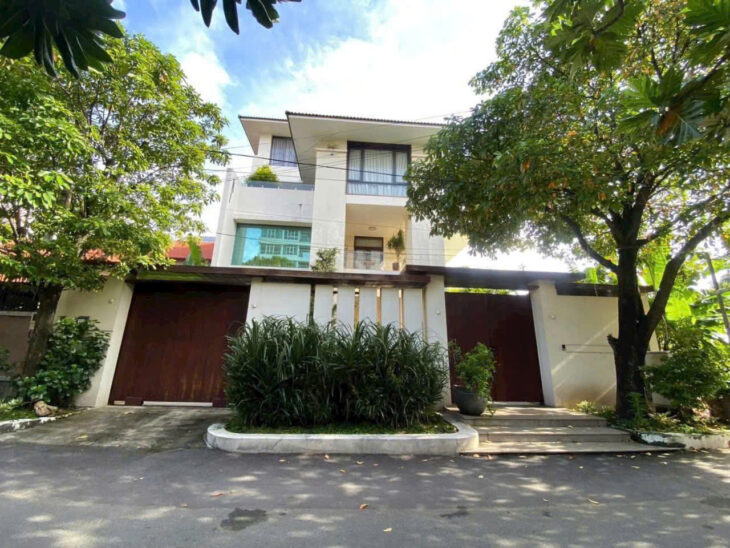 kẹt vốn cần bán gấp căn Biệt thự VIP khu 204 Nguyễn Văn Hưởng,Thảo Điền,Q2