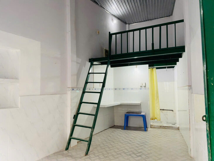 CHO THUÊ PHÒNG TRỌ 30M² – MỚI SỬA, SẠCH SẼ, THOÁNG MÁT – CHỈ 1 DÃY TRỌ YÊN TĨNH Q2 (TP. THỦ ĐỨC)