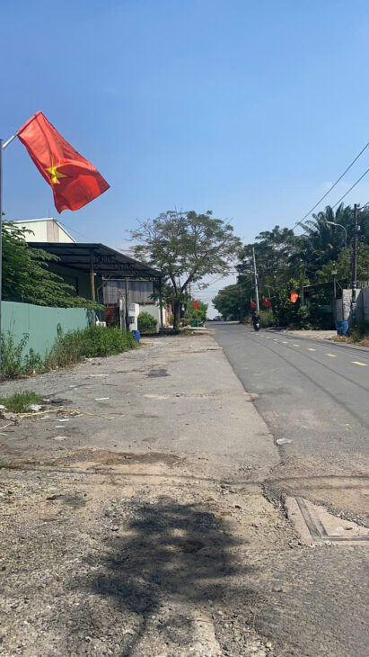 Chủ gửi bán đất 1500M2 full thổ cư Mặt tiền đường Số 1 ( lâm viên) , long thạnh mỹ Q9