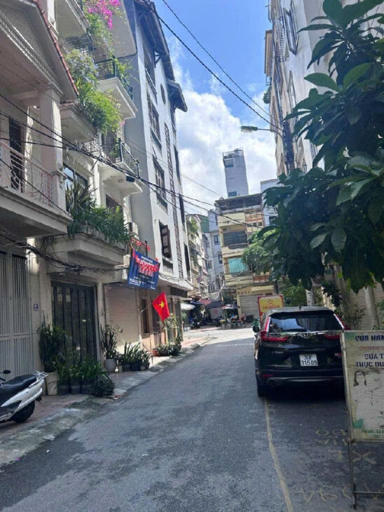 Bán nhà phố Vĩnh Phúc – Ba Đình – Ô tô ngủ trong nhà – 50m , 5 tầng , mt 4m – Giá vào việc 20 tỷ.