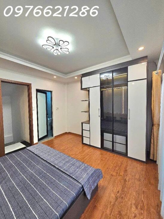 🏘️ Bán nhà PHÚC LỢI – THÔNG SỐ ĐẸP 35m2. MT: 5m -OTO 4 CHỖ ĐỖ CỬA – FULL NỘI THẤT – CHỈ VIỆC VỀ Ở