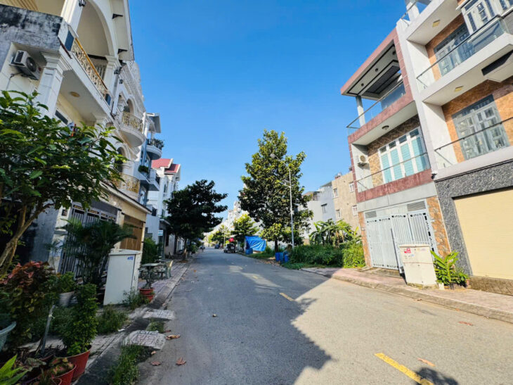 PHÚ HỒNG THỊNH 9 – NHÀ 4 TẦNG FULL NT – NGANG 4.5M – GIÁ CHỈ 6.8 TỶ