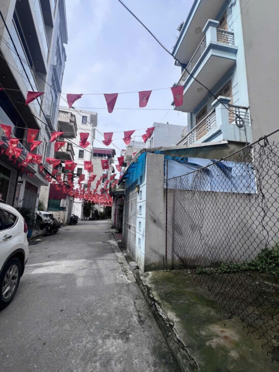 Bán đất Tư Đình , 96m. Đất nở hậu, ô tô vào tận đất . Đất thoáng, gần Aeon, cầu THĐ, chung cư. Tiện