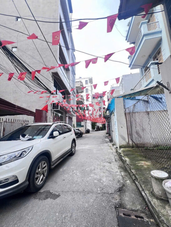 Bán đất Tư Đình , 96m. Đất nở hậu, ô tô vào tận đất . Đất thoáng, gần Aeon, cầu THĐ, chung cư. Tiện