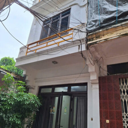 Chính chủ cần cho thuê nhà 4 tầng mặt tiền 233A Nguyễn văn cừ, Phường Bồ Đề, Quận Long Biên, Hà Nội