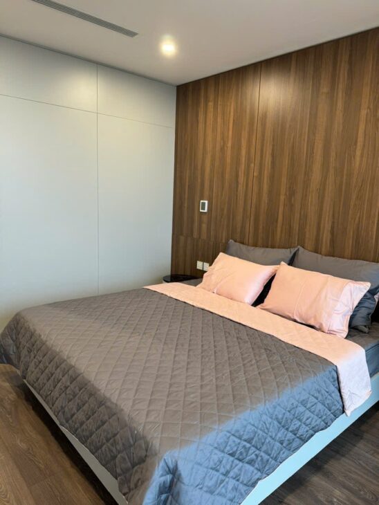 CĂN HỘ ĐẸP – GIÁ TỐT – Cho Thuê Căn Hộ Golden River Phường Phú Thượng, Quận Tây Hồ, tp Hà Nội