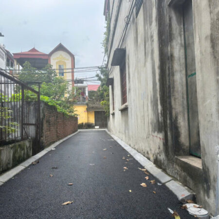 80m Phan Xá -Uy Nỗ – Đông Anh. sắn nhà 3 tầng mới