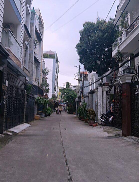 NHÀ 2 TẦNG – DT 61M² – HXH – SÁT ĐH CÔNG THƯƠNG, GẦN AEON MALL – TÂN PHÚ – NHỈNH 5 TỶ