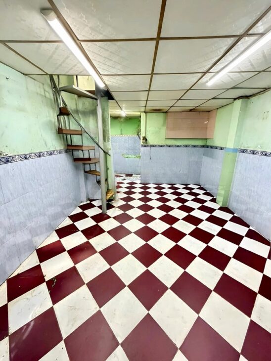 NHÀ ĐẸP- GIÁ TỐT CẦN BÁN NHANH NHÀ 2 TẦNG hẻm Lê Đại Hành, quận 11, TPHCM