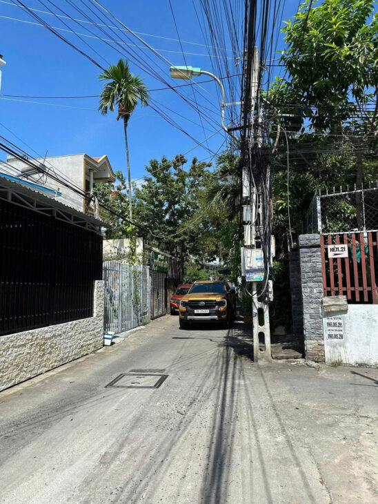 Bán nhà cách biển Hòn Chồng, Nha Trang 300mDiện tích 164m, diện tích thực gần 200m Giá 13,2 tỷ mọi