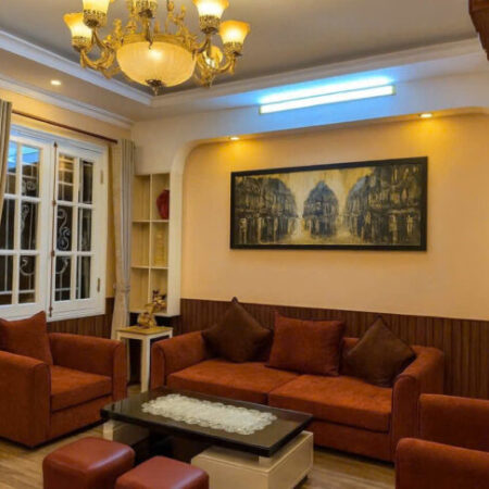 Cho thuê nhà nguyên căn 3 phòng ngủ đầy đủ nội thất đường ô tô Nguyễn Trung Trực phường 4 Đà Lạt