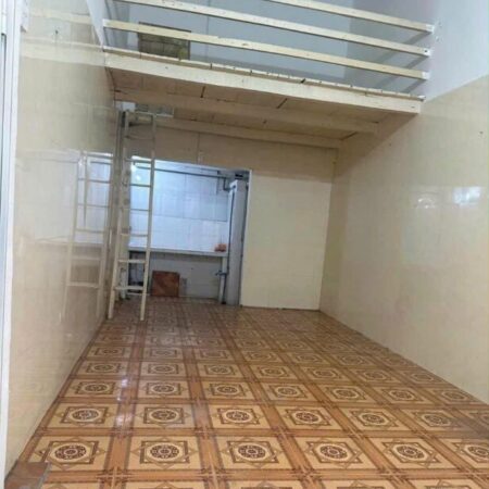 Bán nhà cấp 4 Bùi Huy Bích – giải phóng , ô tô đỗ cửa giá 1.9 tỉ