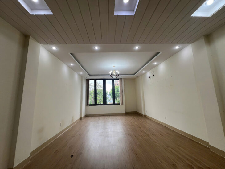 cho thuê nhà mặt tiền đường 30/4 hải châu đà nẵng 3 tầng diện tích 160m2