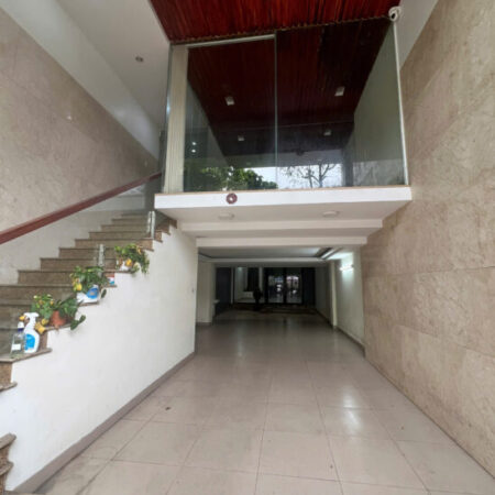 cho thuê nhà mặt tiền đường 30/4 hải châu đà nẵng 3 tầng diện tích 160m2