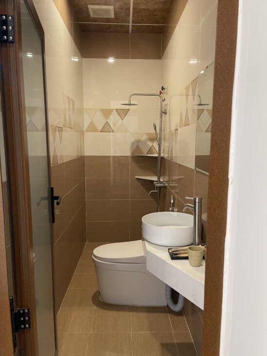 Cho thuê nhà mặt tiền Phan Đình Phùng, Phường 2, Đà Lạt có 8 phòng và mặt bằng kinh doanh