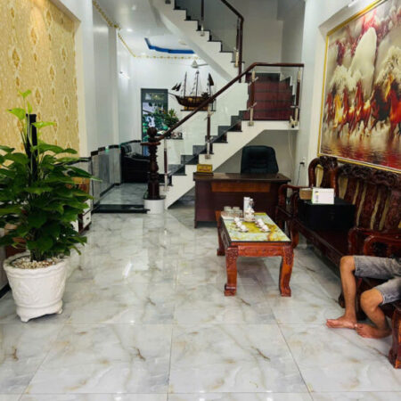 60M² GIÁ 4.55 TỶ (~75.8TR/M²) – NHÀ 3 TẦNG TRỤC CHÍNH KDC PHÚ HỒNG ĐẠT, THUẬN AN 60M² GIÁ 4.55 TỶ (~75.8TR/M²) – NHÀ 3 TẦNG TRỤC CHÍNH KDC PHÚ HỒNG ĐẠT, THUẬN AN