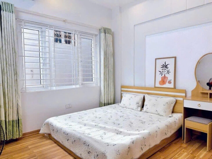 CHDV TRẦN THÁI TÔNG 9 PHÒNG – 32TR/THÁNG 44m2 5 tầng mặt tiền 5.4m giá 13.2 tỷ