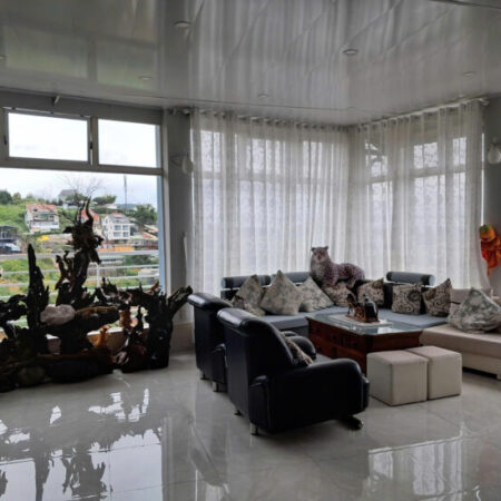 CHO THUÊ VILLA SÂN VƯỜN KHE SANH P10 ĐÀ LẠT – 3PN, NỘI THẤT CAO CẤP, SÂN ĐẬU Ô TÔ
