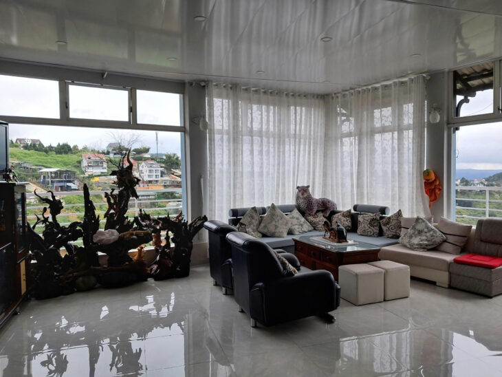 CHO THUÊ VILLA SÂN VƯỜN KHE SANH P10 ĐÀ LẠT – 3PN, NỘI THẤT CAO CẤP, SÂN ĐẬU Ô TÔ