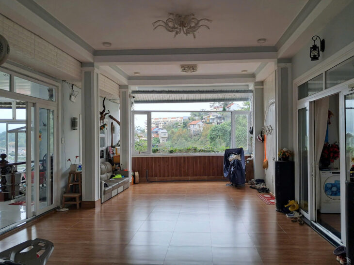 CHO THUÊ VILLA SÂN VƯỜN KHE SANH P10 ĐÀ LẠT – 3PN, NỘI THẤT CAO CẤP, SÂN ĐẬU Ô TÔ