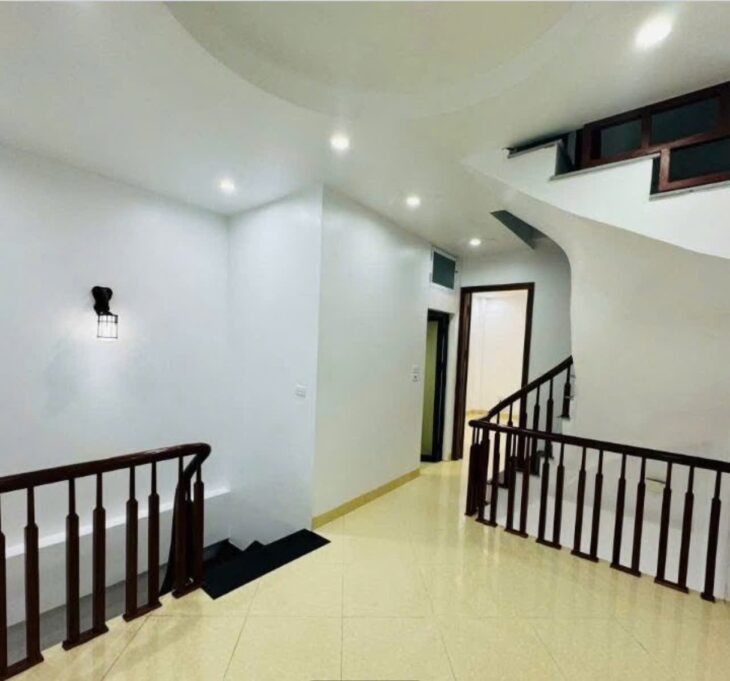CHÍNH CHỦ Cần Bán Căn Nhà 2 Mặt Tiền 4 Tầng Ngõ 264 Ngọc Thụy, Long Biên, Hà Nội