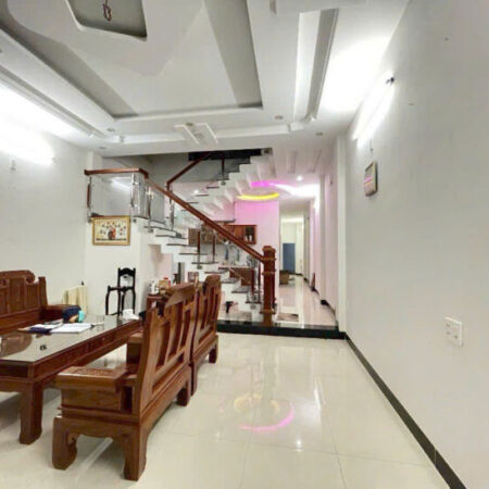 BÁN NHÀ 3 TẦNG ĐƯỜNG 7m5 – KHU ĐÔ THỊ SINH THÁI VEN SÔNG HOÀ XUÂN, KINH DOANH CỰC ĐỈNH.