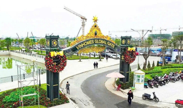 Giá Đầu Tư- Bán đất Mai Lâm- Oto tránh- Kinh doanh sầm uấtHàng xóm vin Cổ Loa- 70m nhỉnh 7 tỷ (TL)