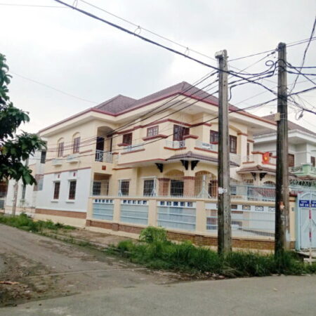 Giảm 900 triệu bán gấp căn nhà góc 2 mặt tiền đường Số 19 KDC Bình Hưng ngay bx Q8 Giảm 900 triệu bán gấp căn nhà góc 2 mặt tiền đường Số 19 KDC Bình Hưng ngay bx Q8