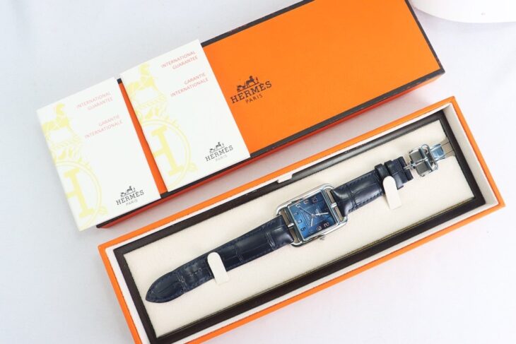 ĐH Nam : Hermes Cape Cod Automatic, Mặt xanh Navy, cọc số học trò fullbox…