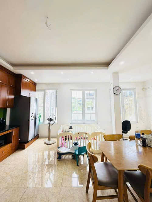 BÁN NHÀ NGÕ ĐỘI CẤN 75M 4 TẦNG MT 6.2M Ở LUÔN GẦN PHỐ GIÁ 18.8 TỶ 0878168006