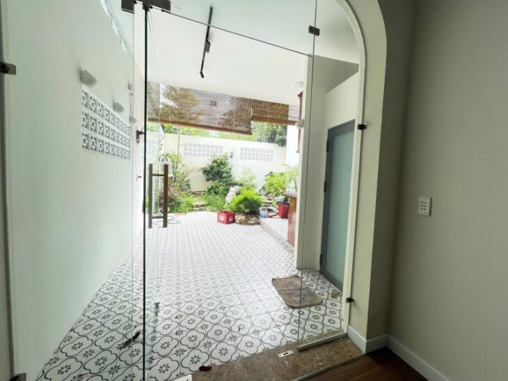 Bán nhà đường số 8, Phường Linh Trung, Thủ Đức, TP HCM. DT 70m2, 3 tầng, 3PN, SH, 6.5 tỷ.