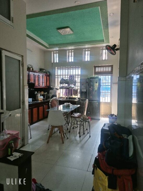 CHỦ ĐỊNH CƯ MỸ BÁN GẤP – NHÀ 2 TẦNG ĐẸP, XE HƠI NGỦ TRONG NHÀ – GẦN VÕ VĂN NGÂN – CHỈ 17 TỶ