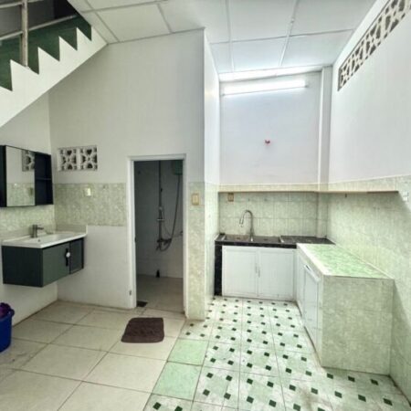 Đường 3/2 P2 Quận 11 – 32m2 – 2 Tầng đúc – Gần Mặt Tiền – Khu Phố Người Hoa Đường 3/2 P2 Quận 11 – 32m2 – 2 Tầng đúc – Gần Mặt Tiền – Khu Phố Người Hoa