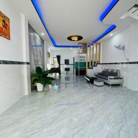 Bán nhà đường số 6, Tăng Nhơn Phú B, Q9, TP HCM. DT 55m2, 2 tầng, 2PN, SH. Giá 5.59 tỷ. LH: