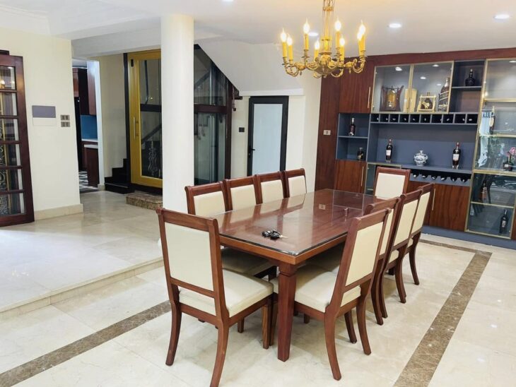 ????Bán Biệt thự tặng Giá trị sống, Dương Đình Nghệ 253/273m, 4T, MT 8M, Ô tô tránh, Vỉa hè, 115 tỷ????