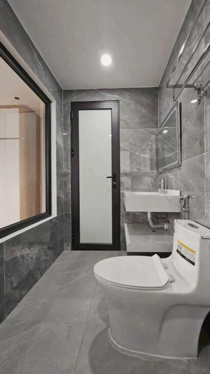 Bán nhà Thạch Bàn, gần AEON, 53m2, không gian sống yên bình, 5.95 tỷ