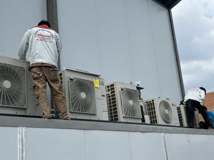 Lý Do Nên Lắp Đặt Máy Lạnh Âm Trần LG 4 Hướng Thổi Cho Chuỗi Cafe﻿