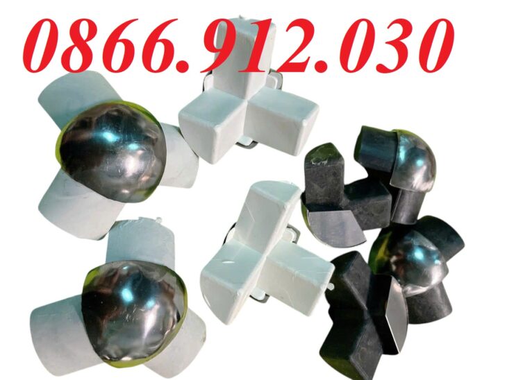 Bo góc tủ nhôm kính 3 chân chắc chắn, thẩm mỹ cao