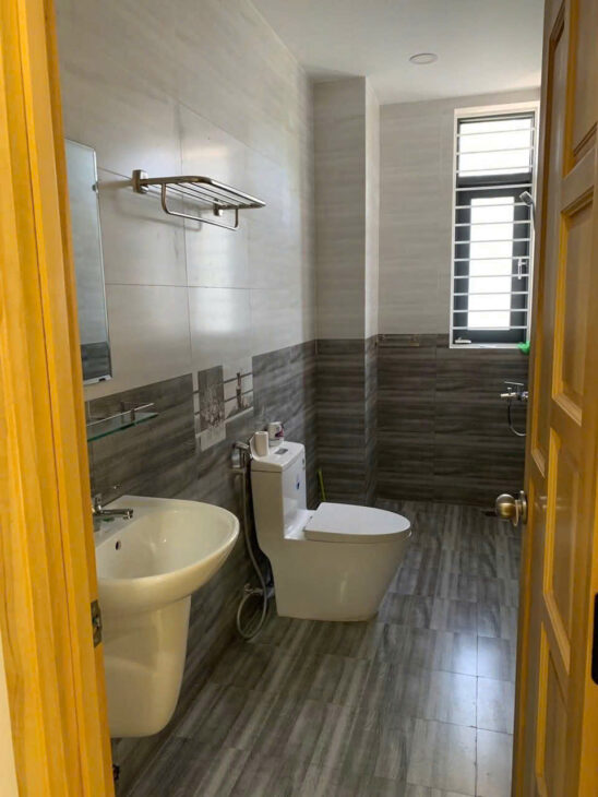 CHO NHÀ MẶT TIỀN VCN PHƯỚC HẢI — NAM NHA TRANG.