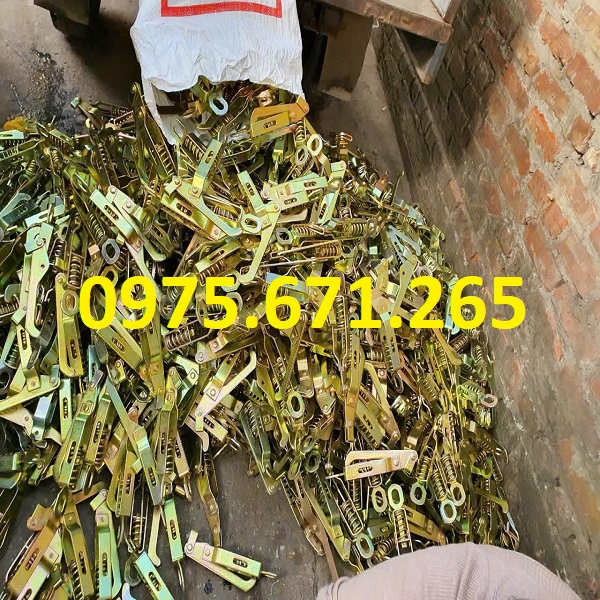 Mua khóa tôm gạt giá rẻ ở đâu chất lượng, uy tín?