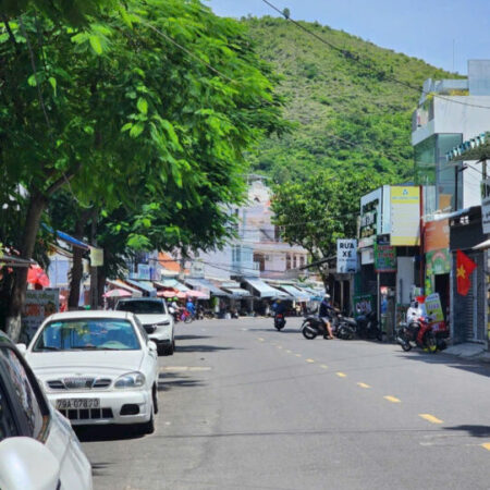 Cho thuê nhà Mặt tiền Kinh Doanh khu sầm uất đường Dương Hiến Quyền– Bắc Nha Trang.
