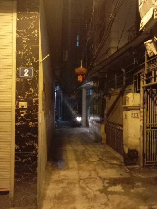 CHÍNH CHỦ CẦN TIỀN BÁN GẤP NHÀ PHỐ PHÚ ĐÔ DIỆN TÍCH 50/65 m2 x 6 TẦNG MT RỘNG NHỈNH 13 TỶ Ô TÔ GẦN