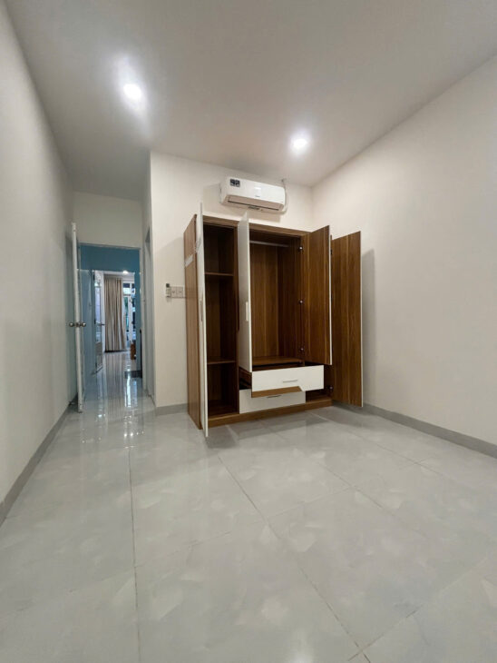 Bán Nhà 2 Tầng Mới Gần Biển Ở Chỉ Hơn 3ty