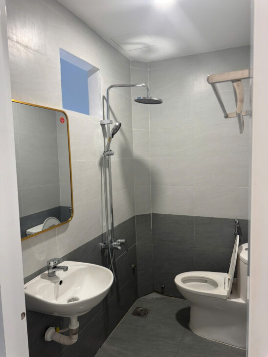 Bán Nhà 2 Tầng Mới Gần Biển Ở Chỉ Hơn 3ty