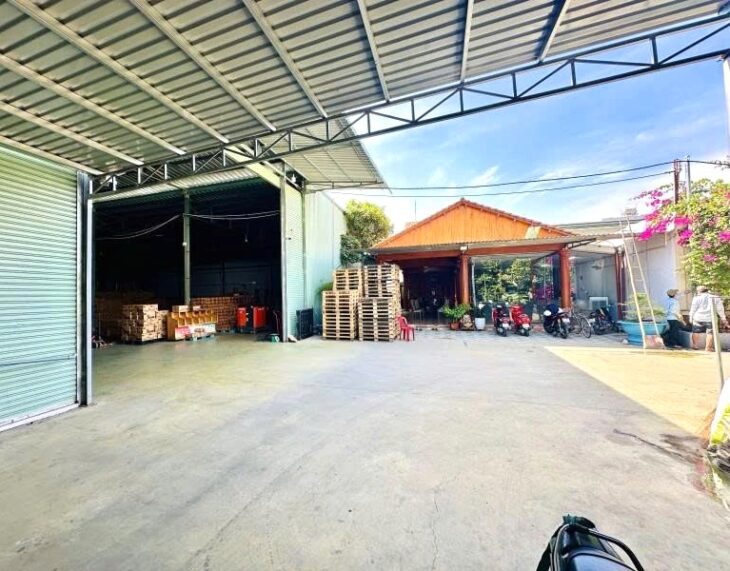 BÁN BIỆT THỰ SÂN VƯỜN MẶT TIỀN GIÁ RẺ DĨ AN – BÌNH DƯƠNG