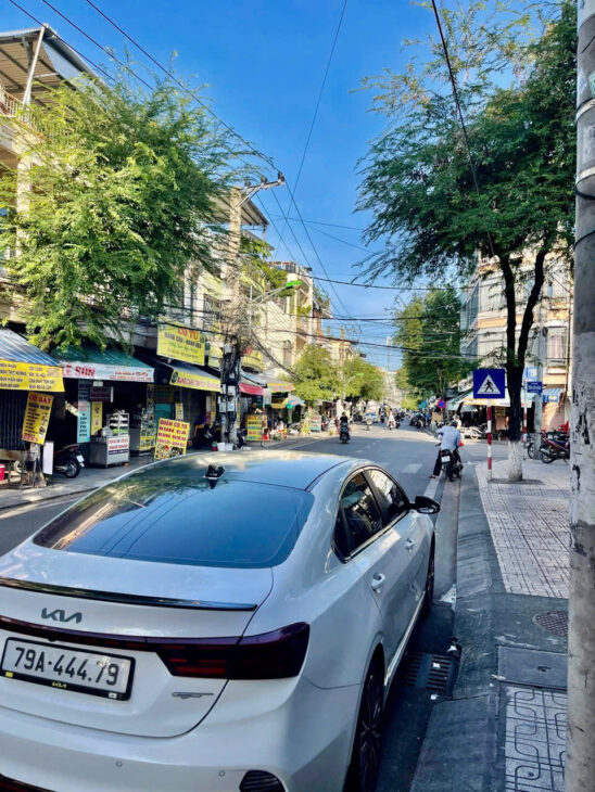 BÁN NHÀ 4 TẦNG 1 TUM VỪA Ở VỪA KINH DOANH MẶT TIỀN ĐƯỜNG THÁP BÀ, NHA TRANG.