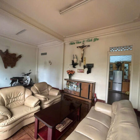 Cho thuê nhà mặt tiền đường Xô Viết Nghệ Tĩnh Phường 7 Đà Lạt giá 13tr