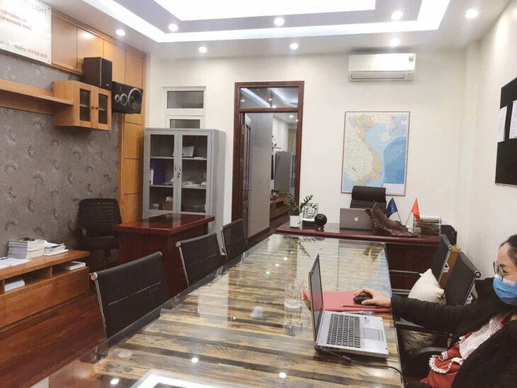 NHÀ MẶT PHỐ – OTO 2 CHIỀU – KINH DOANH ĐỈNH – Ở KẾT HỢP KINH DOANH 70 TRIỆU / THÁNG – Hoàng Hoa